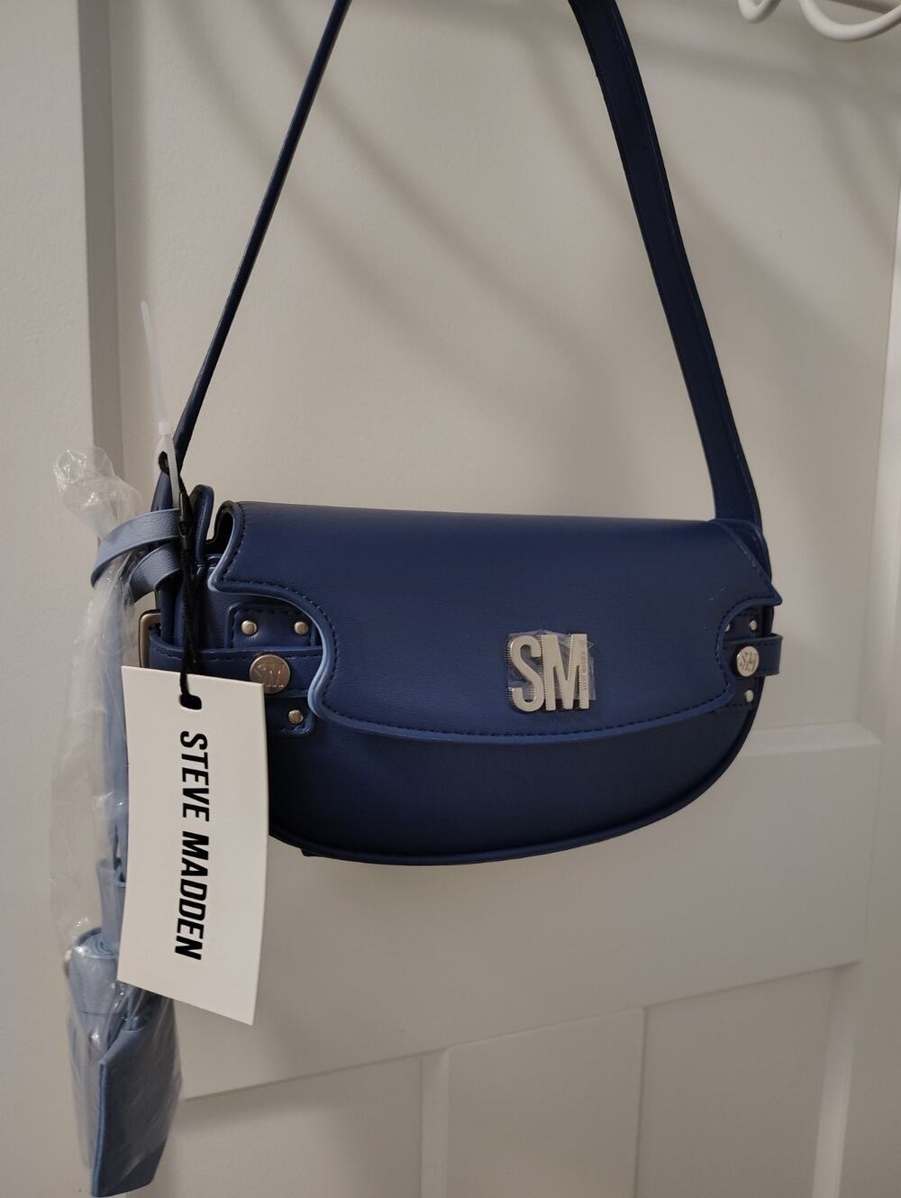 New Steve Madden Navy Peony BWINDSOR Shoulder Bag